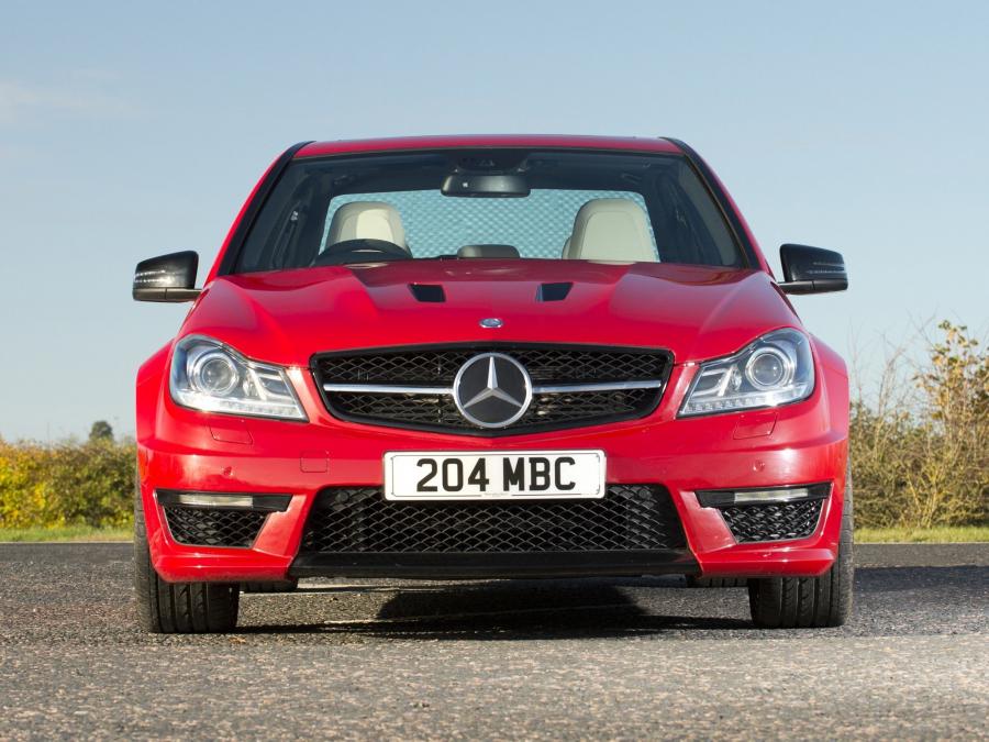 Mercedes-Benz C63 AMG Edition 507 2013 года  (UK) (фото 10 из 10)